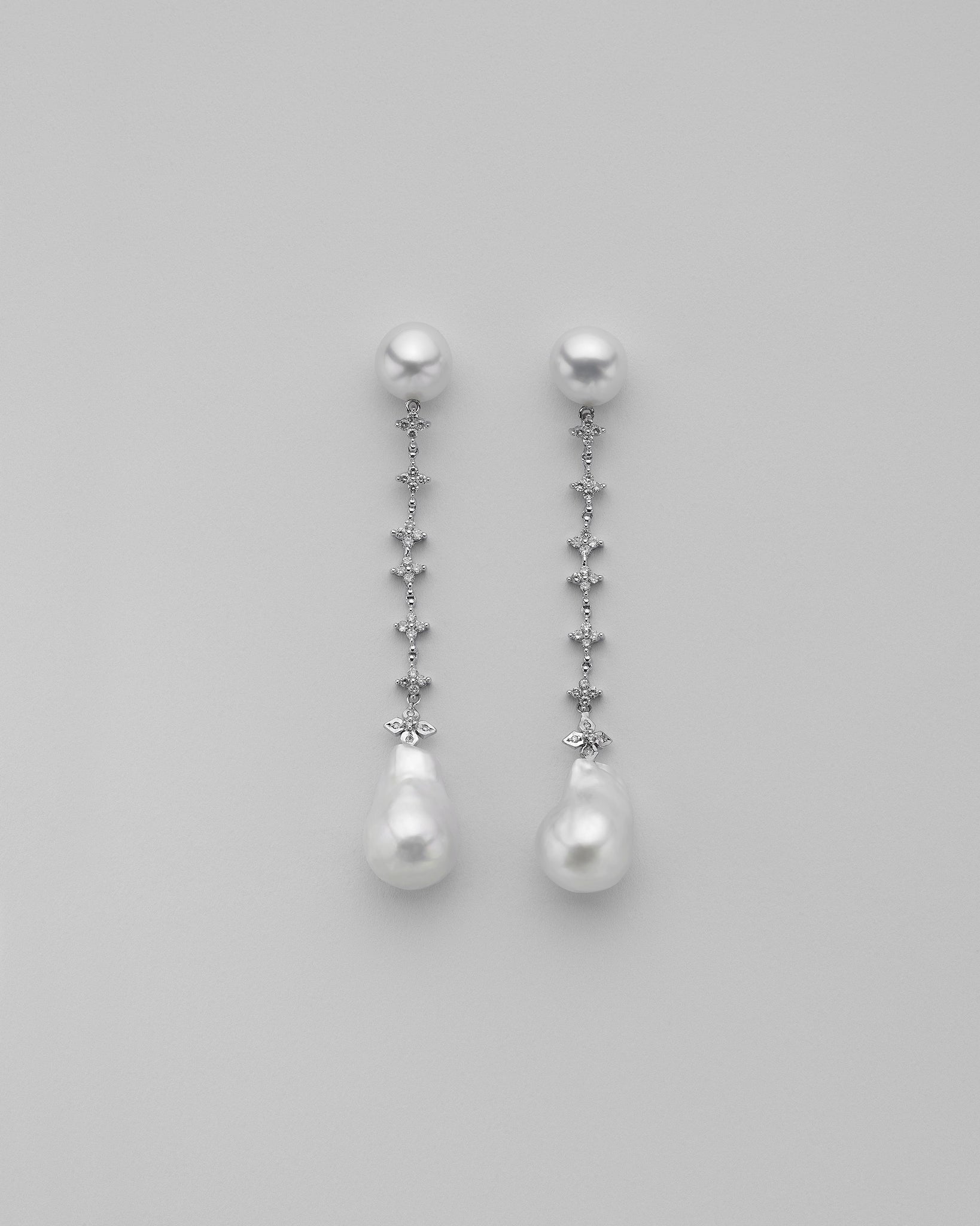 TWINKLING STAR PEARL EARRINGS