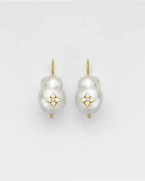 MINI BAROQUE SOUTH SEA PEARL CLOVER INLAY EARRING